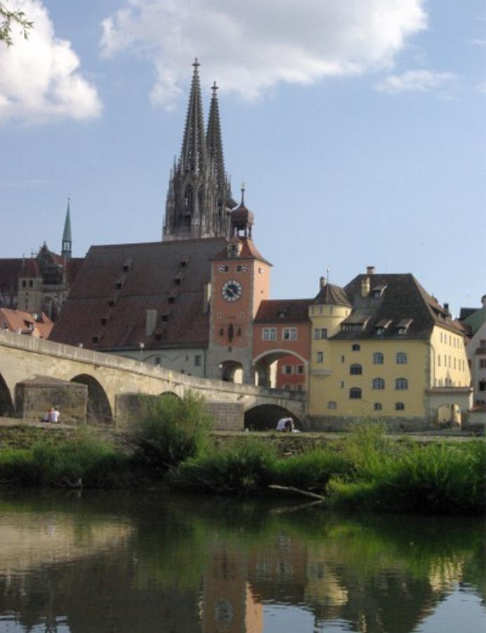 Aufhauser Hof เรเกนส์บวร์ก ภายนอก รูปภาพ